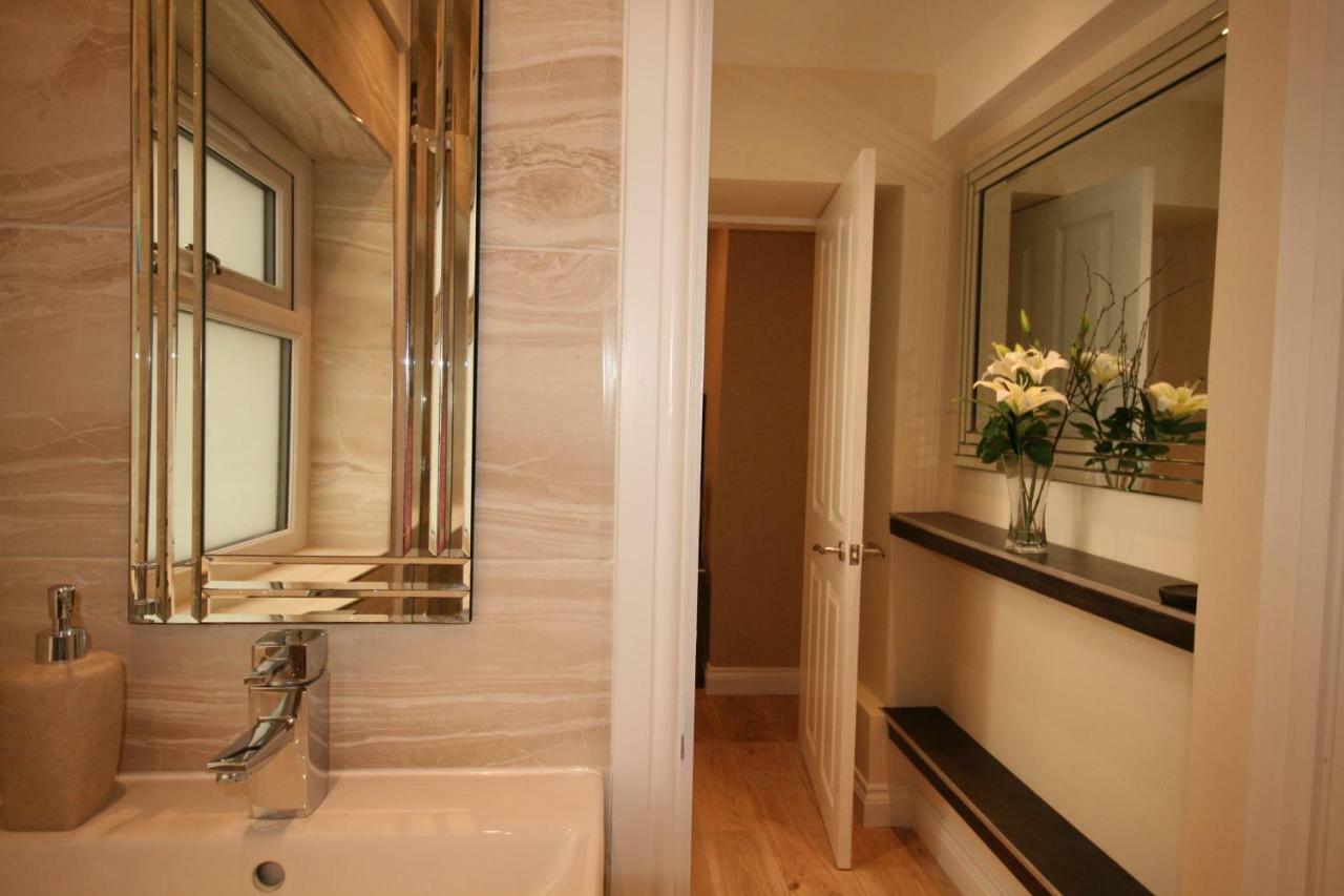 The Thomas Suite Llandudno Bagian luar foto