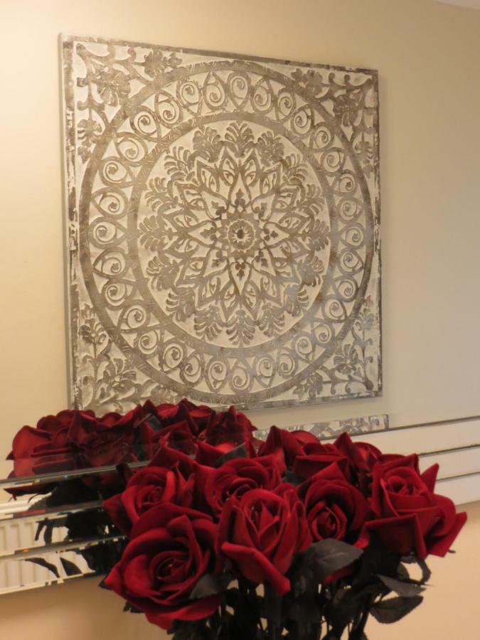 The Thomas Suite Llandudno Bagian luar foto