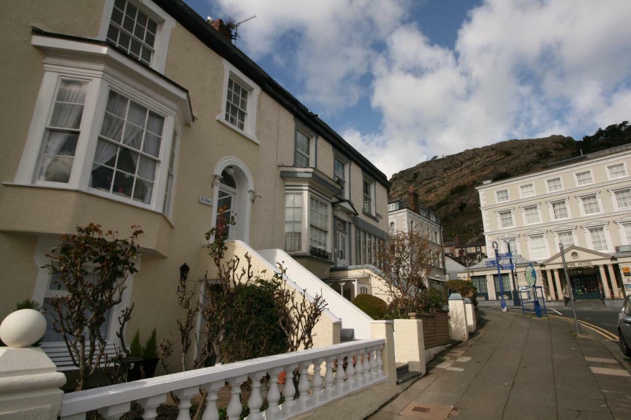 The Thomas Suite Llandudno Bagian luar foto